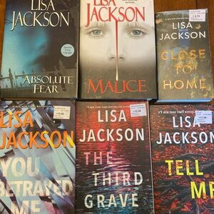 6 Lisa Jackson books